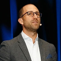 Daniel Geey portrait